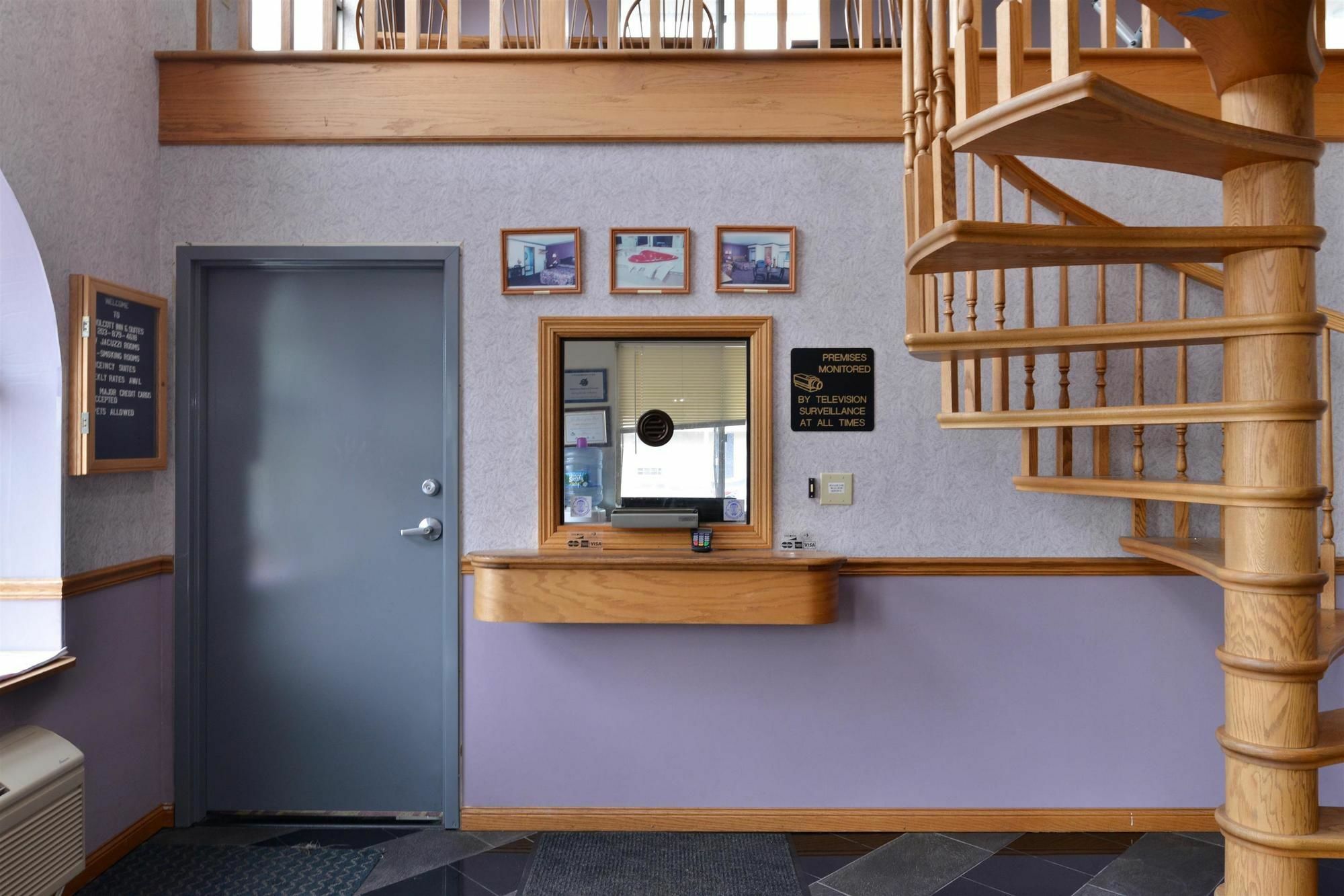 Americas Best Value Inn & Suites Wolcott Bagian luar foto